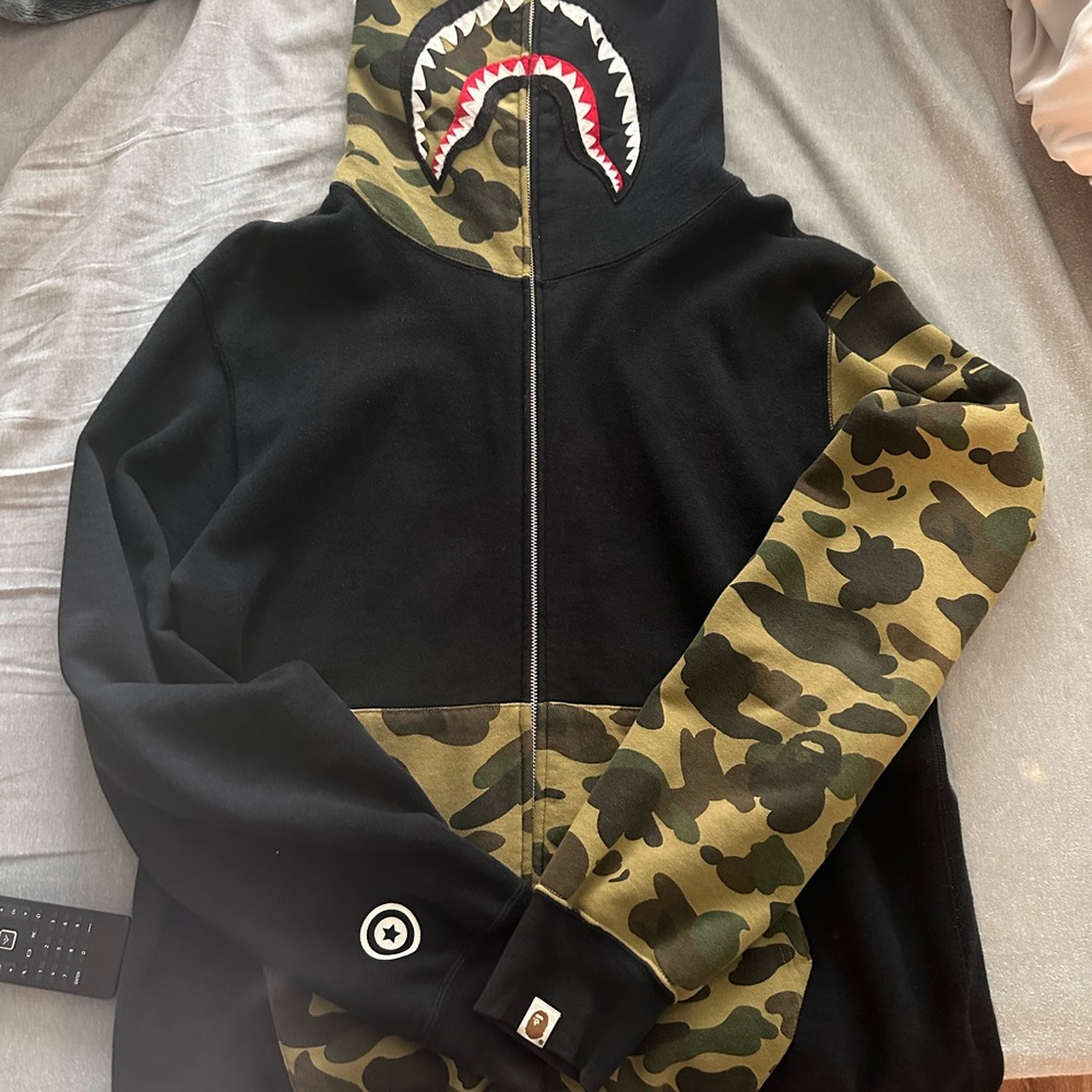 BAPE 1st CAMO SHARK FULL ZIP HOODIE